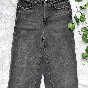 Zara Charcoal Straight Jeans 26