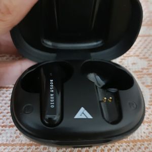 Boult Audio Black - One Earphone Missing