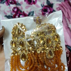 Mustard Earrings With Maangtika