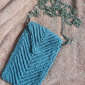 Crochet Mobile Pouch