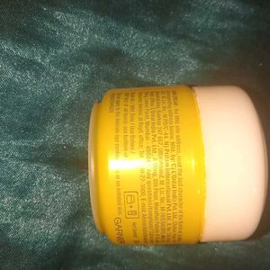 Garnier Skin Naturals Vitamin C Serum Cream