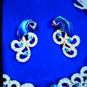 Blue necklace with Earrings