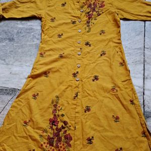 Women Ethnic Kurta