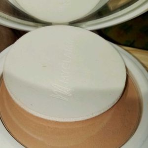 Myglamm Rediant Matte Compact