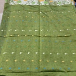 Silver Zaari Handloom Saree