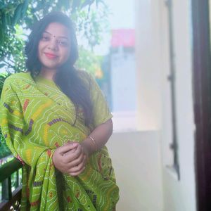 Green Bandhani Saree With Blouse And Peticoat