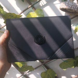 Black Clutch