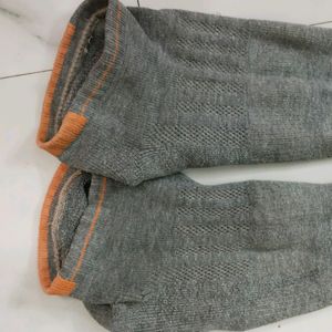 Good Condition Socks 🧦🧦