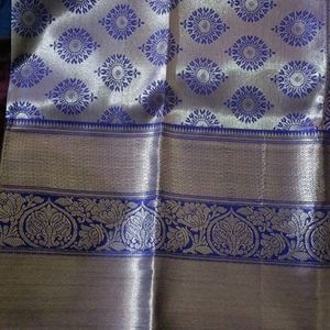 Beautiful Dark Green And Blue Semi Pattu Saree