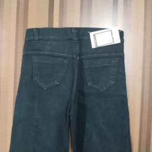 V-11 Size-30 Straight Women Denim Jeans