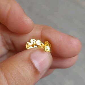 22crt Gold Studs