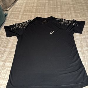 ASICS black Tshirt 2