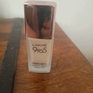 Lakme 9to5 Primer+ Perfect Coverage Foundation