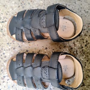 Boys And Girls  Footwear 20 Size