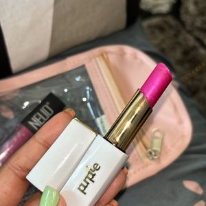 Combo Of 2Lipsticks With a pouch