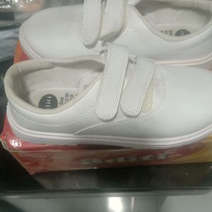 New With Tag School Shoe For Kids