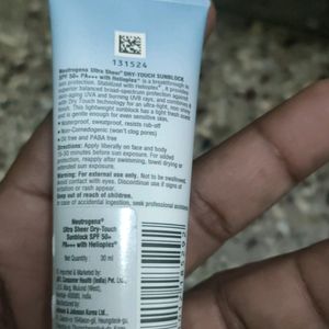 DRY-TOUCH SUNBLOCK SPF 50+