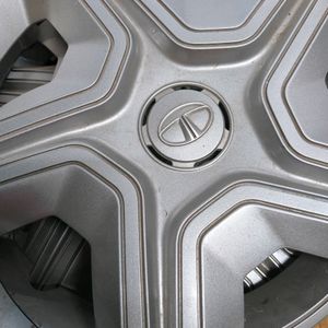 Tata Nexon Car Alloy Wheel