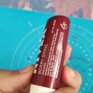 Nives Lip Balm Shade Berry Shine