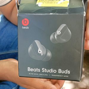 Beats Studio Buds