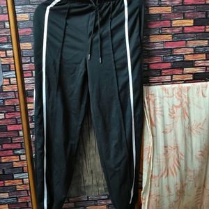 Urbanic Trackpants Size m