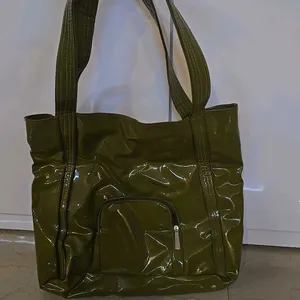 Shoulder Bag 💚 Olive green (Rarely used)