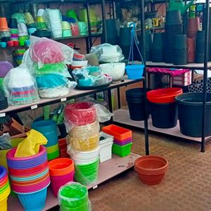 At Wholesale Rate Pots