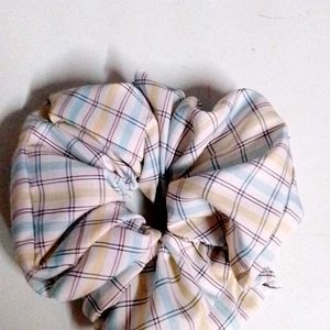 Giant Scrunchie