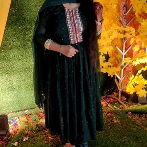 Nyra Green Suit For Mehndi Function 😍