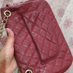 ❣️Lino Perros Quilted Sling Bag