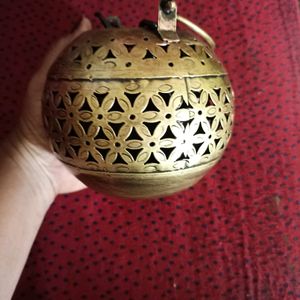 Elegant Antique Finish Diya Holder