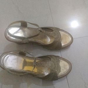 Women Golden Shimmer Heels