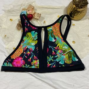 Like New Bikini Top Size M 70 Cm Bust