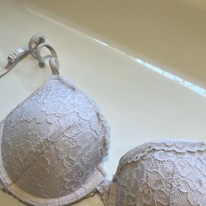 H&M White Lace Bra In Size S(34B)