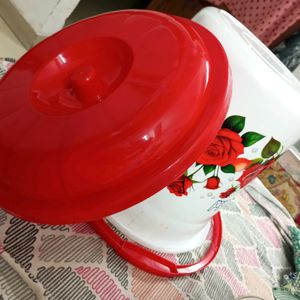 Beautiful Red Rose Printed Bucket 🪣 Only In ₹249