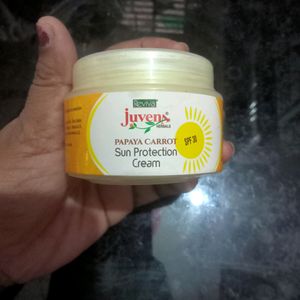 Juvena Herbal Papaya Carrot Sun Protection Cream