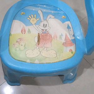 Kids Used Chair