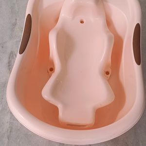 Baby Bath Tub With Seat Like New