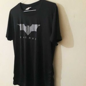 "Batman Black Logo T-Shirt"