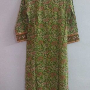 Floral Print Ladies Kurta