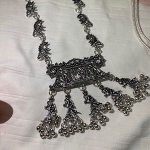 Art Necklace Set