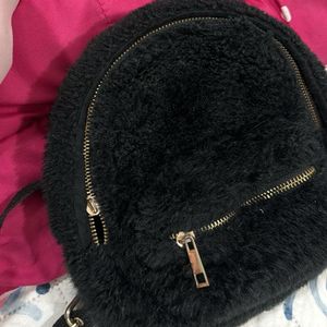 Cute Korean  Furry BackPack🎒