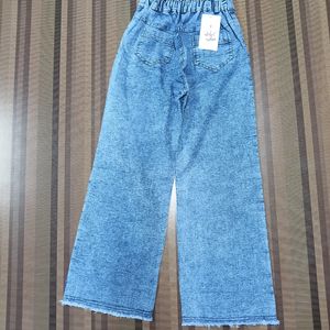 W-49 Size-30 Straight Women Denim Jeans