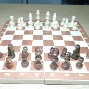 WoodenChess Set Folding Chess Game Lightweight