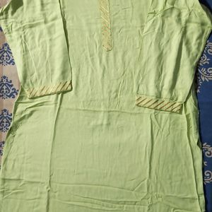 Women Green Elegant Kurti