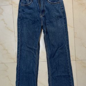 Women Blue Straight Fit High-Rise Jeans