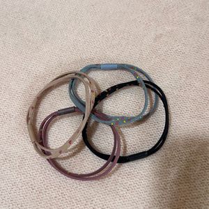 pack of 4 pretty hair ties 💗