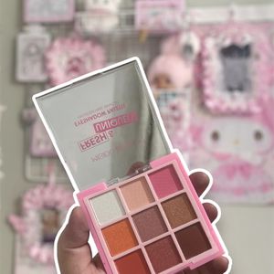 Pink Eyeshadow Palate