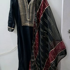 Umbrella Pattern Kurti Pants And Net Dupatta