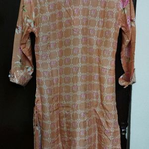 Pure Muslin Kurti With Chiffon Dupatta